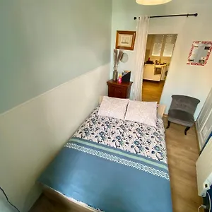 En Rez-de-chaussé, De 21m 2 Apartamento Beauvais